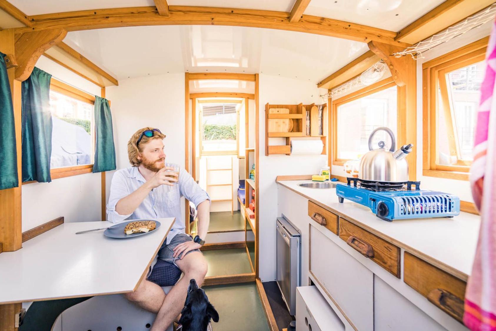 Hausboot Tour Mit Der Wasserkutsche - Fuehrerscheinfrei